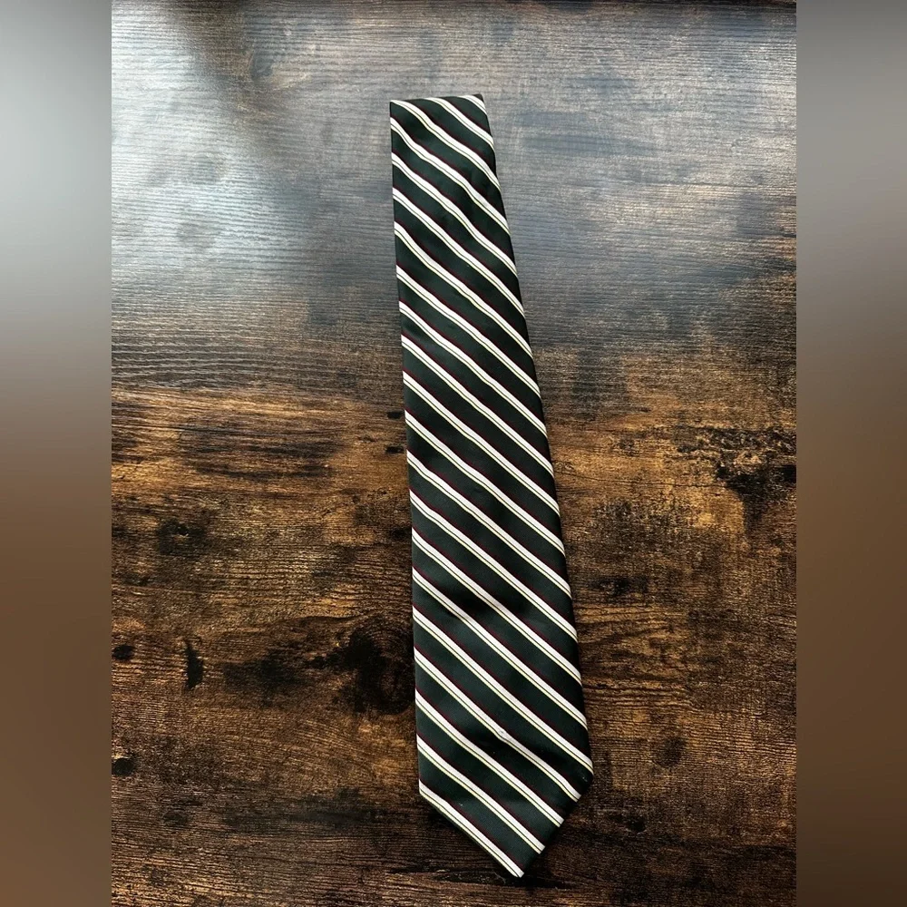 Givenchy Gentlemen Paris Vintage Silk Blend Green Diagonal Stripe Necktie